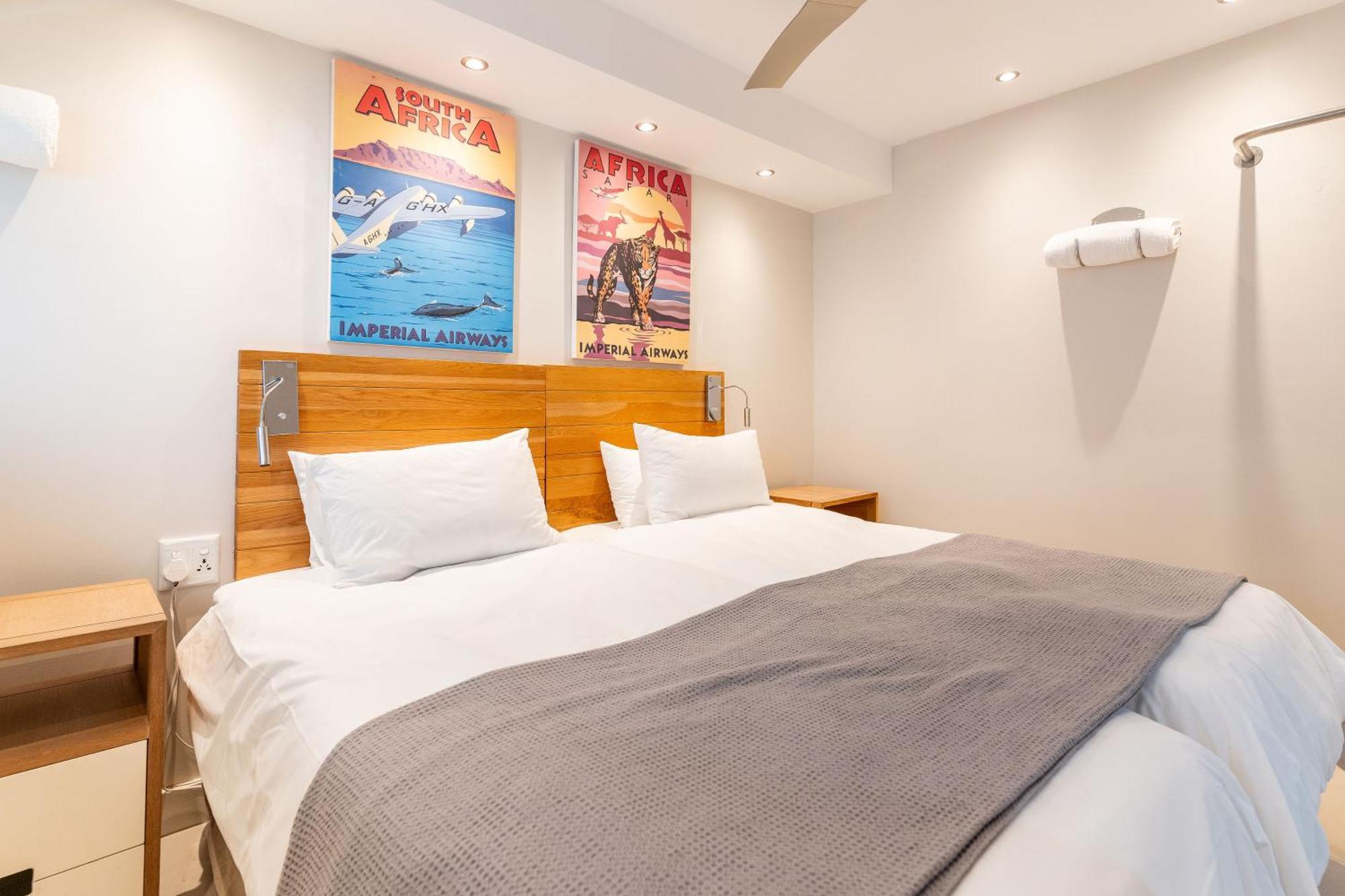 Mouille Point Places - Studios & Apartments Cidade Do Cabo Quarto foto
